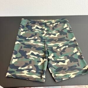 High-Rise Biker Shorts Green size Large